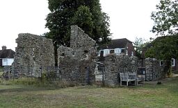 Ruin & Undercroft nr Blackfriars Barn, Winchelsea Town © National Trust