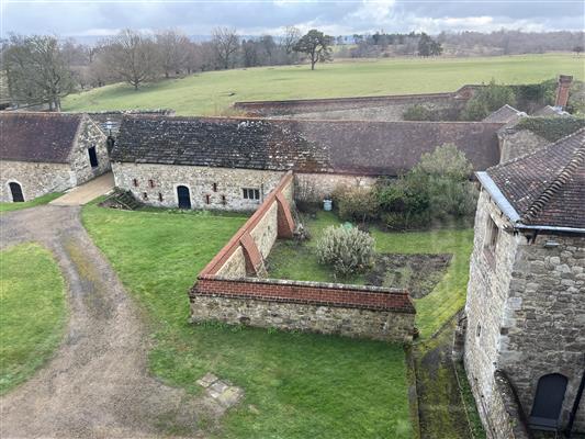 Wall in Queen's Court after reconstruction, Knole © National Trust / Nathalie Cohen